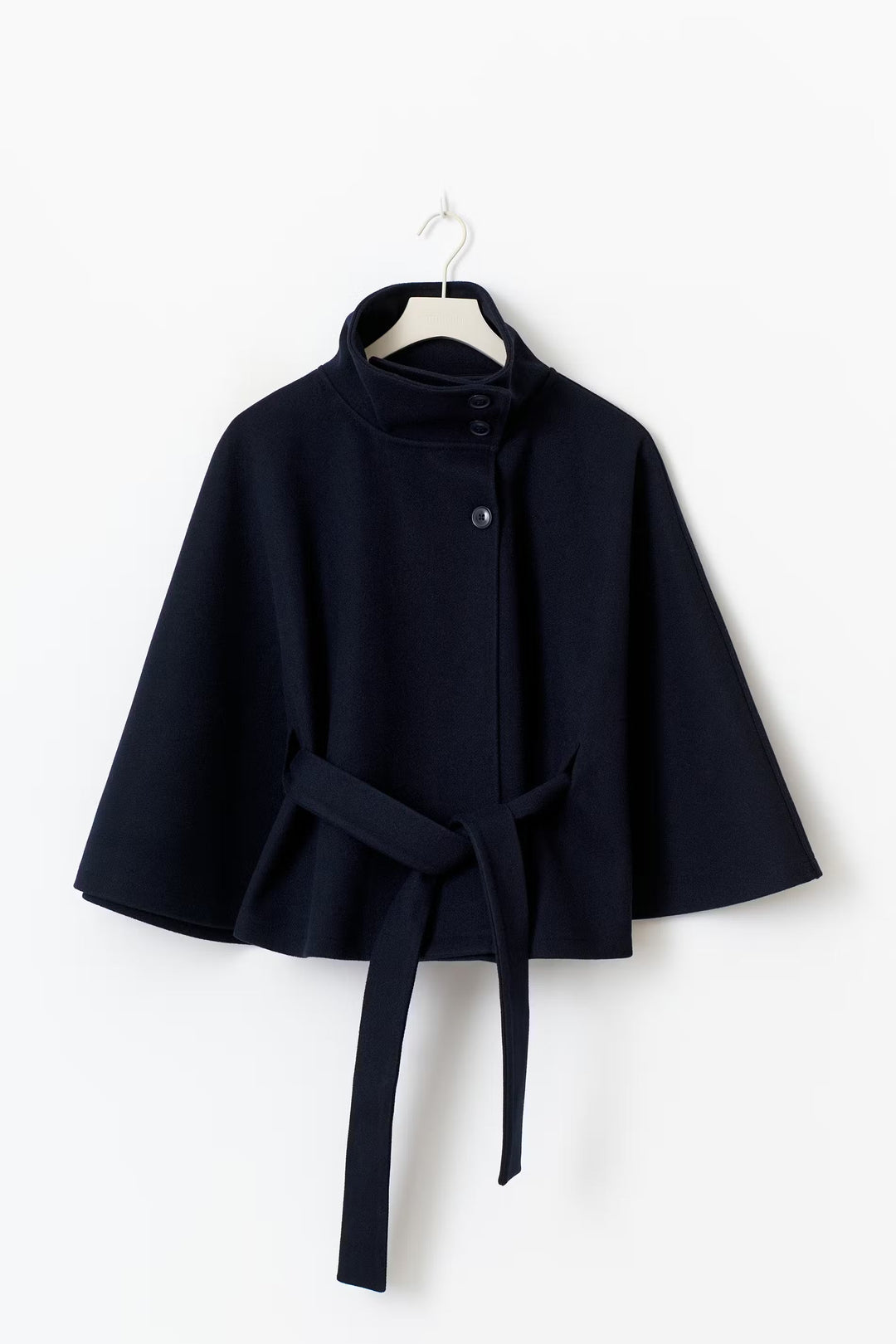 Selena™ – Vyöllinen viittatakki naisille