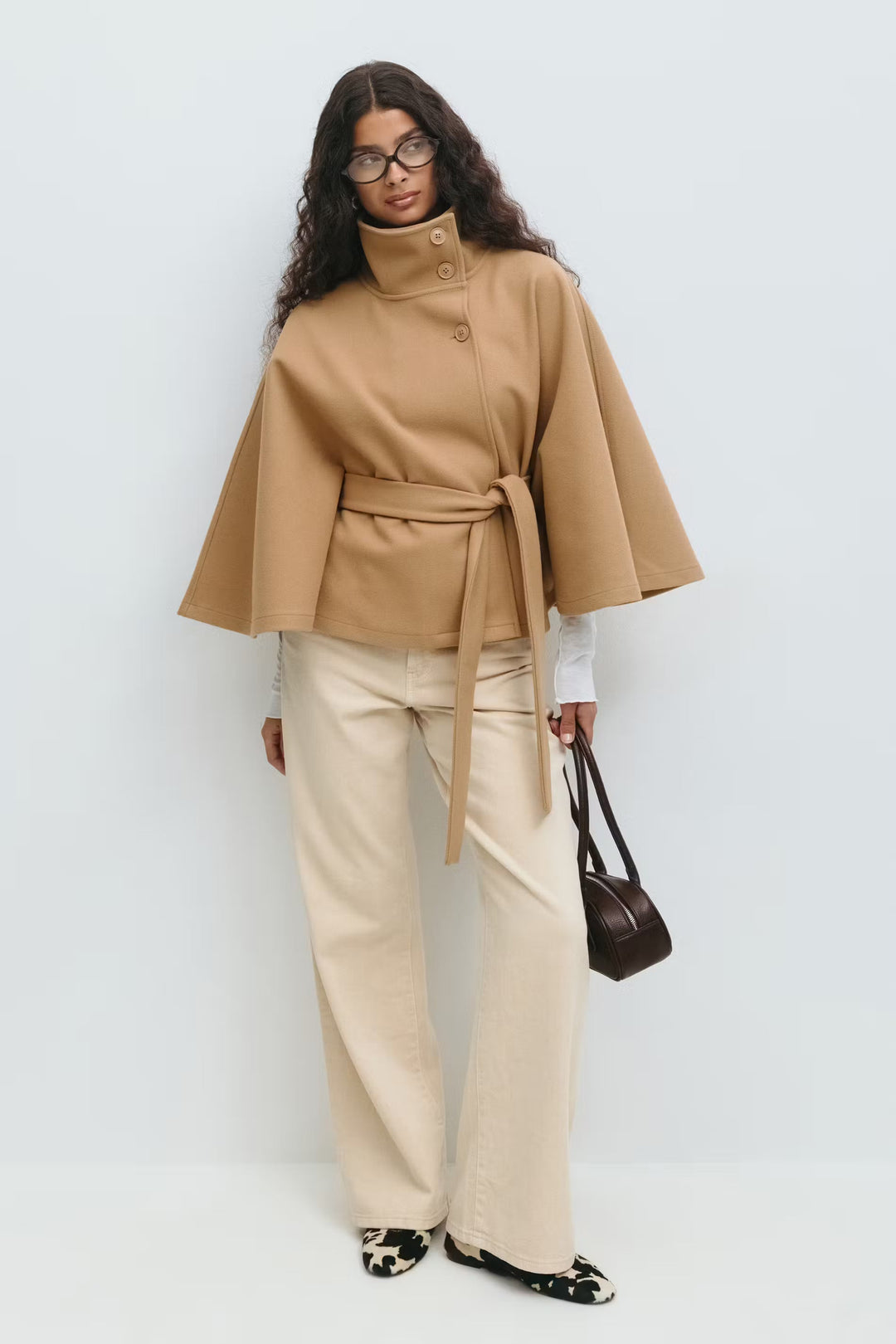 Selena™ – Vyöllinen viittatakki naisille