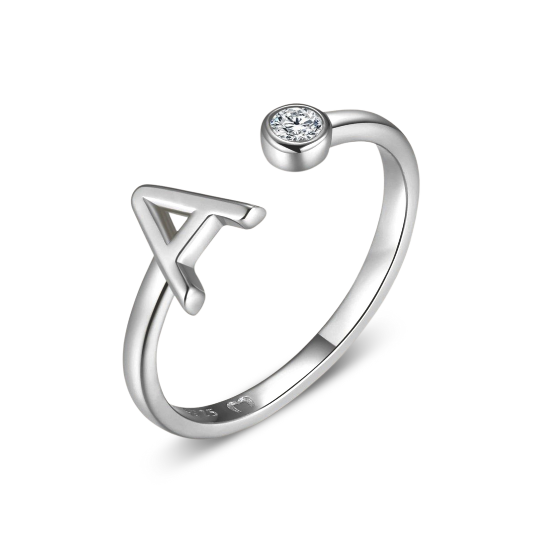Anillo de letra inicial