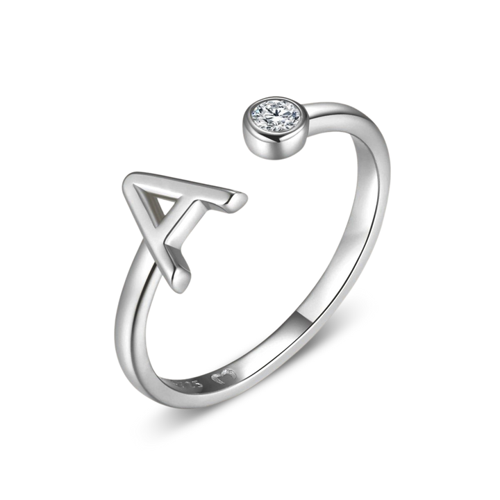Anillo de letra inicial