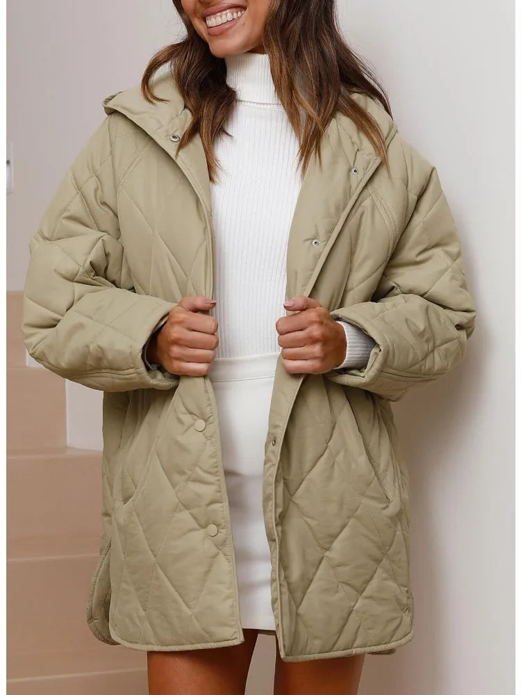 Corvaya™ – oversize-talvitakki hupulla