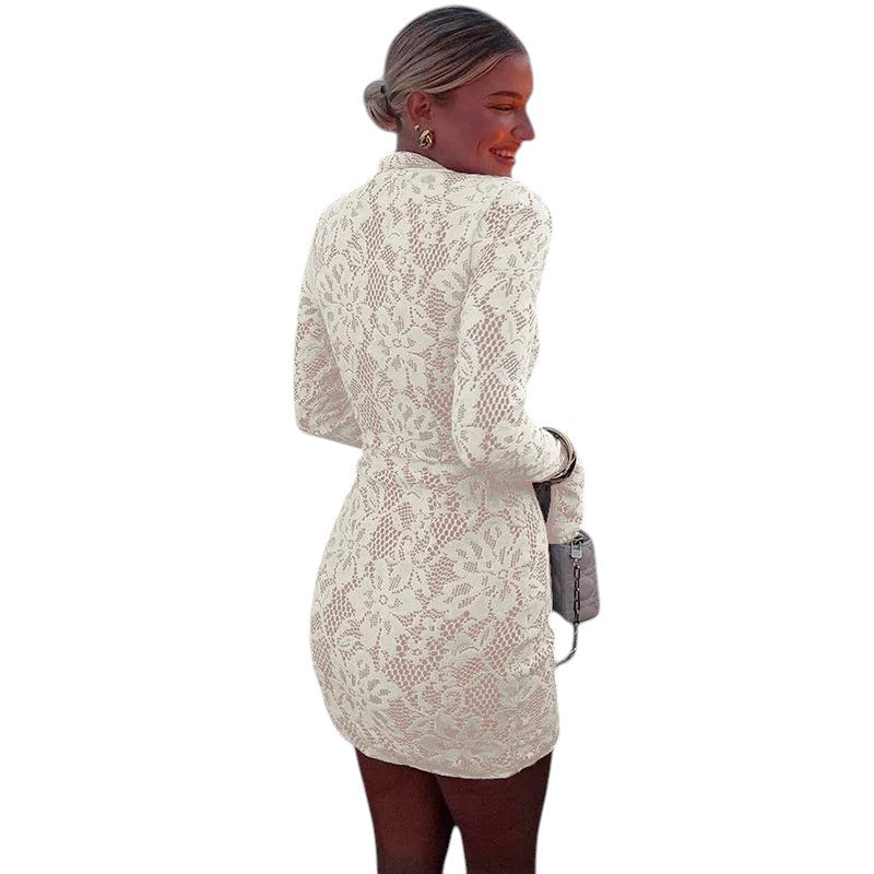 Robe en maille avec empiècements en tulle