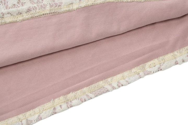 Robe en maille avec empiècements en tulle