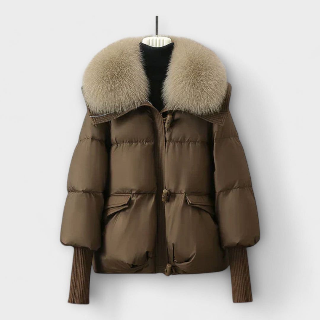 Lusina™ – Elegantti takki turkiksella