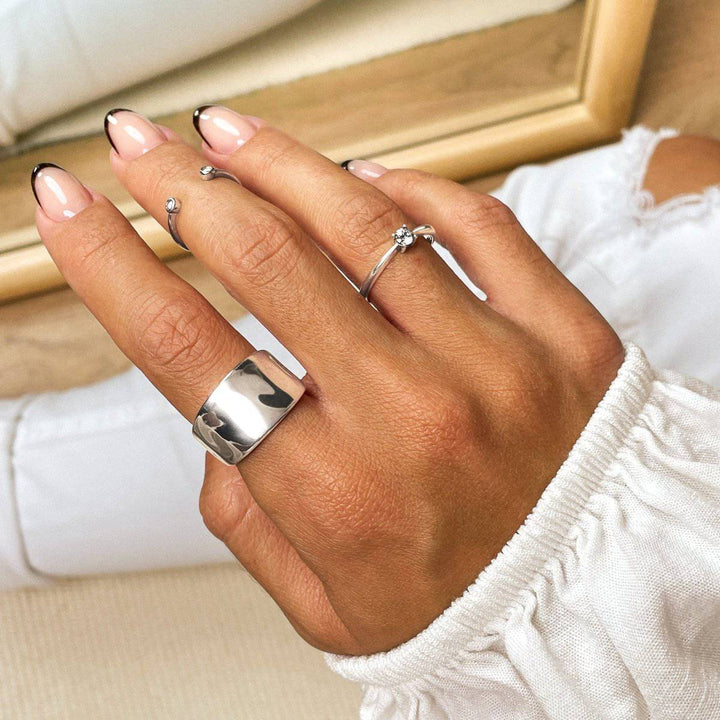Anillo Oval de Circonita