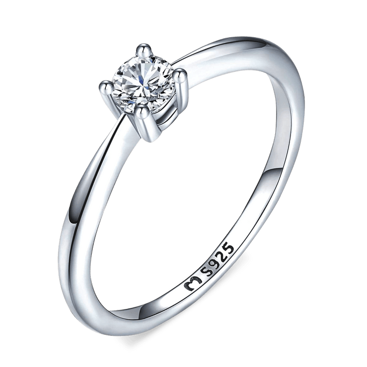 Anillo solitario de circonita