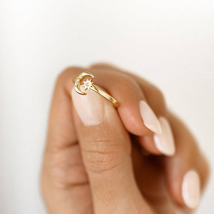 Luna y Anillo Estelar