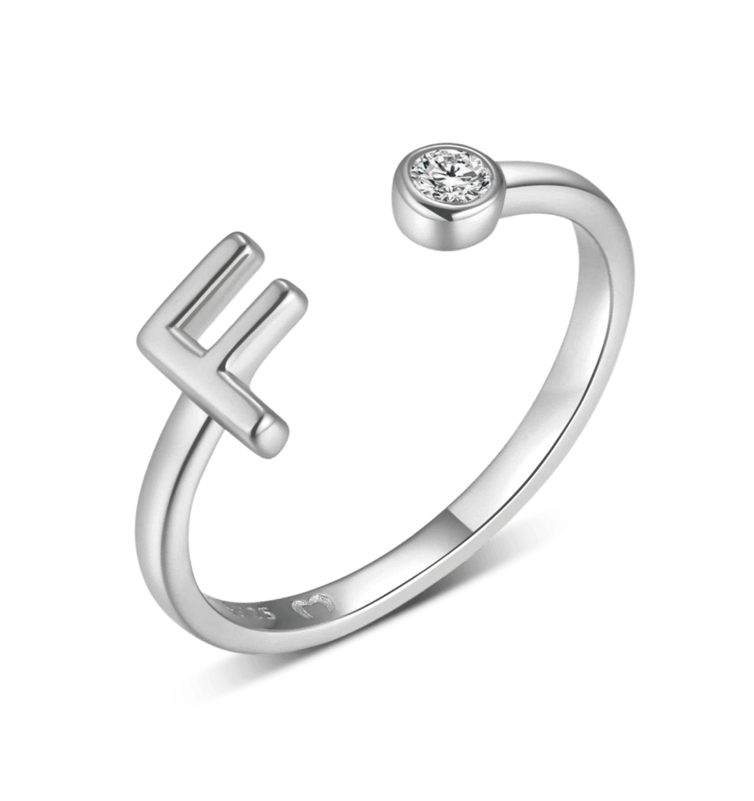 Anillo de letra inicial