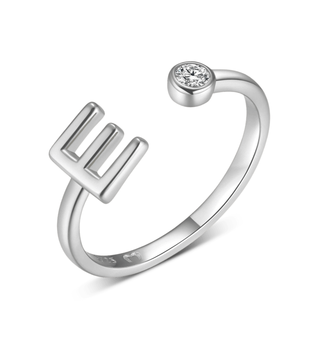 Anillo de letra inicial