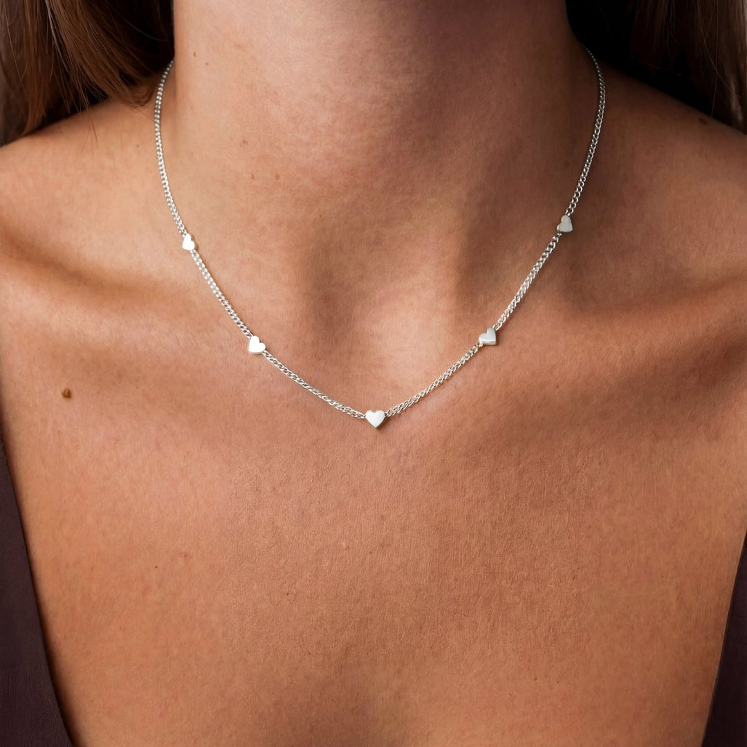 Collar Corazoncitos