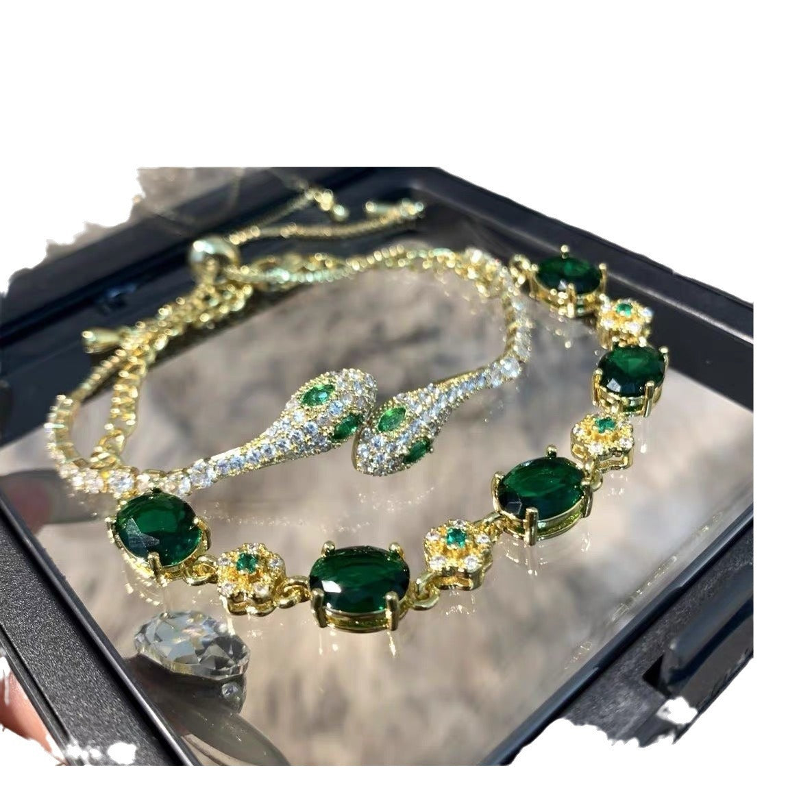 Rhinestone Bracelet Design Sense Simple Graceful White All-matching Vintage Bracelet