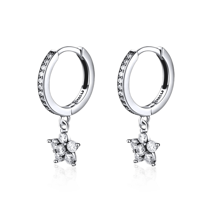 Pendientes de flores pequeñas brillantes