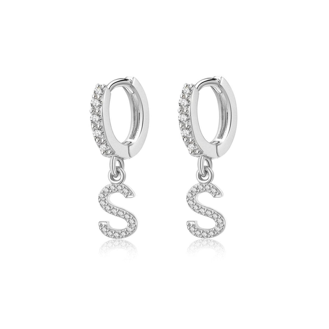 Pendientes de aros iniciales
