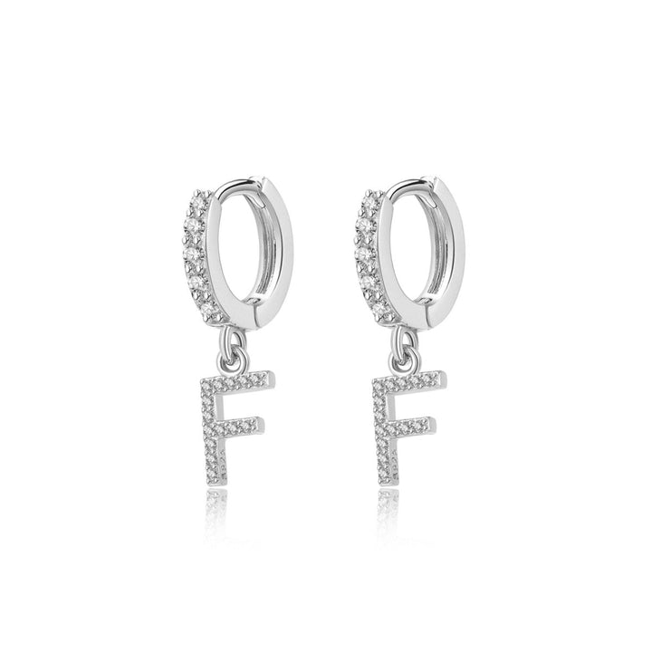 Pendientes de aros iniciales
